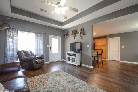 1402 Cedar Crest Dr, Benton, AR 72015 photo 4