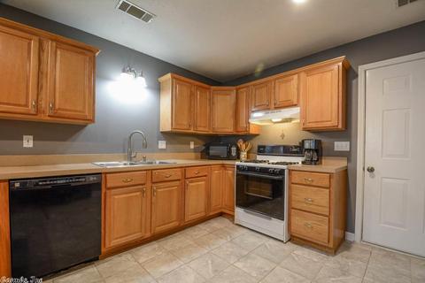 1402 Cedar Crest Dr, Benton, AR 72015 photo 11