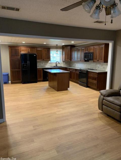 204 Ruth Cv, White Hall, AR 71602 photo 5