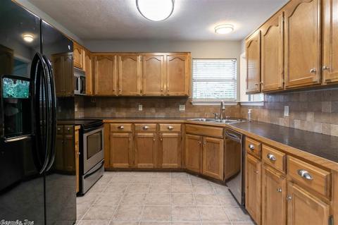 31 Bernard Dr, Conway, AR 72032 photo 3
