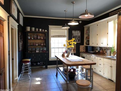 401 E Farmer, Dumas, AR 71639 photo 4