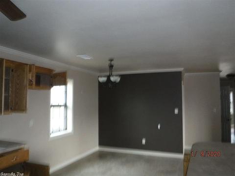 301 West Ave, Tuckerman, AR 72473 photo 2