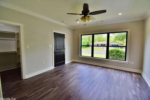 2019 Prince St, Conway, AR 72034 photo 5