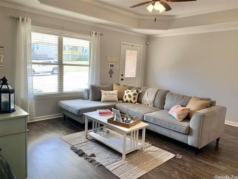 1005 Colt Trl, Benton, AR 72019 photo 2