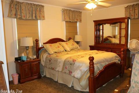 819 N Sixth St, De Queen, AR 71832 photo 3