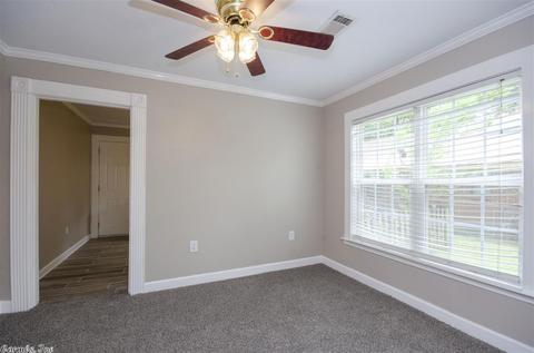 520 Mitchell St, Conway, AR 72032 photo 4