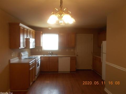 703 SE Second St, Bryant, AR 72022 photo 5