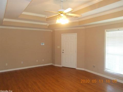 703 SE Second St, Bryant, AR 72022 photo 4