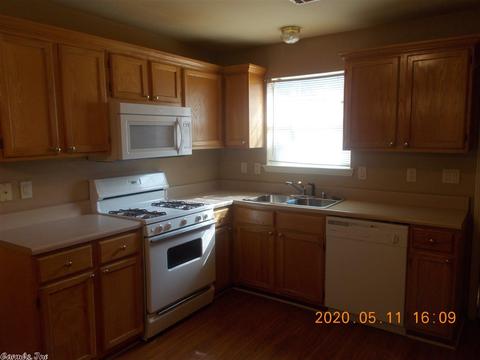 703 SE Second St, Bryant, AR 72022 photo 6