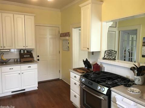 509 N Myrtle St, Warren, AR 71671 photo 5