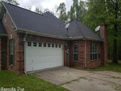 2933 Regalia Dr, Pine Bluff, AR 71603 photo 2