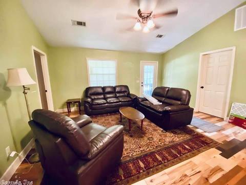 405 Cook Rd, Mountain View, AR 72560 photo 3
