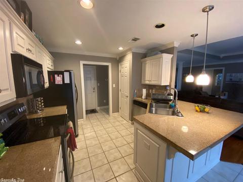 2435 Orchid, Conway, AR 72034 photo 7