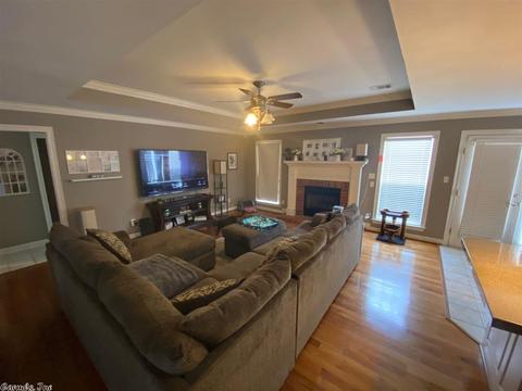 2435 Orchid, Conway, AR 72034 photo 3