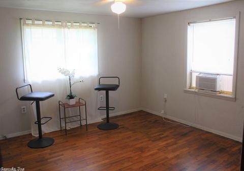 1105 Gum St, Conway, AR 72032 photo 14