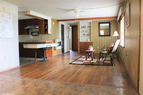 1105 Gum St, Conway, AR 72032 photo 2
