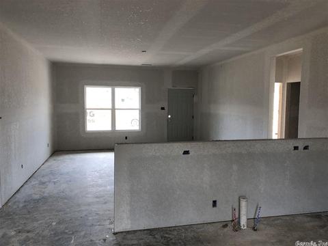 2010 Matthews Meadows Ln, Conway, AR 72032 photo 4