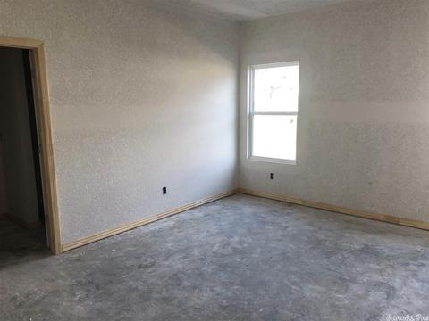 2010 Matthews Meadows Ln, Conway, AR 72032 photo 6