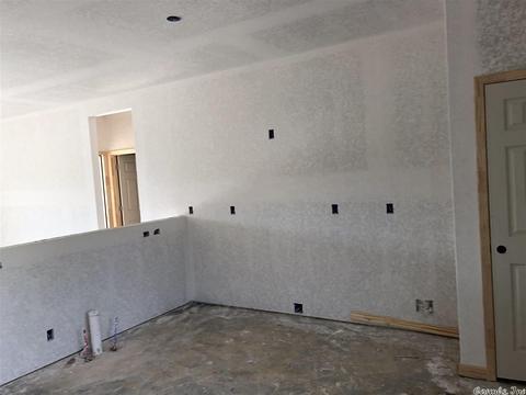 2010 Matthews Meadows Ln, Conway, AR 72032 photo 8