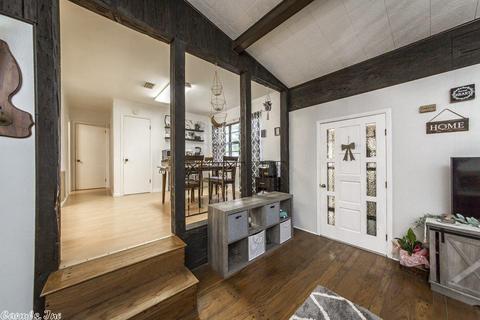 426 Mildred St, Conway, AR 72034 photo 9
