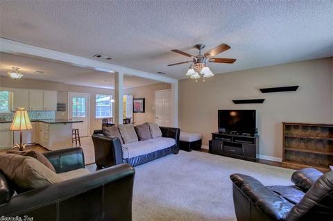 404 Ruth Dr, Bryant, AR 72022 photo 4