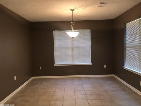 330 Dabney Ct, Conway, AR 72034 photo 4