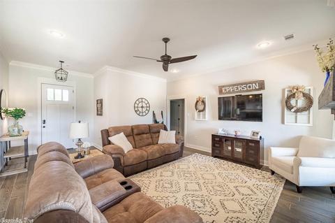 16 Colt Loop, Greenbrier, AR 72058 photo 6