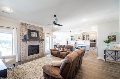 16 Colt Loop, Greenbrier, AR 72058 photo 3