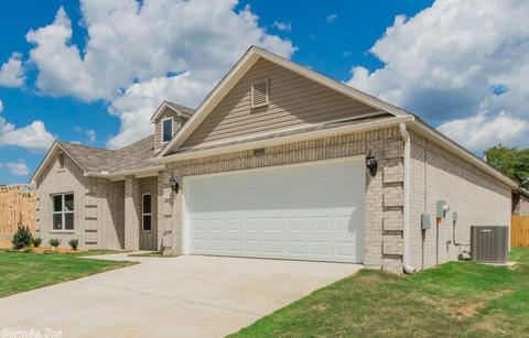 2040 Matthews Meadows Ln, Conway, AR 72032 photo 2