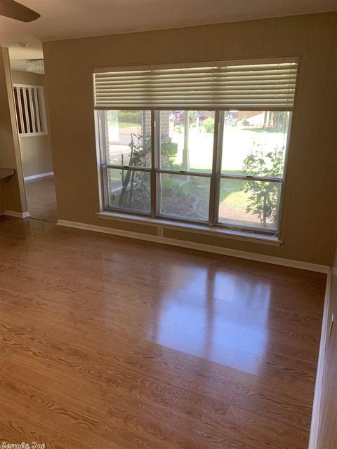 6902 White Oak Cv, White Hall, AR 71602 photo 2