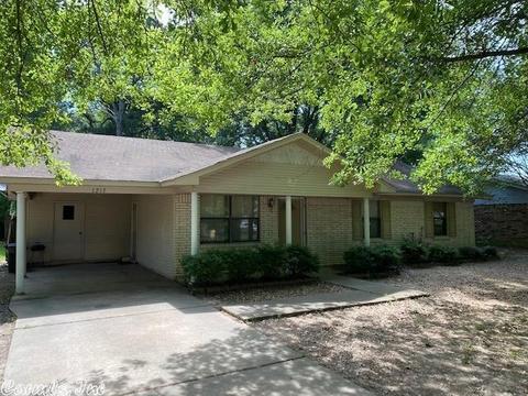 1217 Chestnut St, Lonoke, AR 72086 photo 1