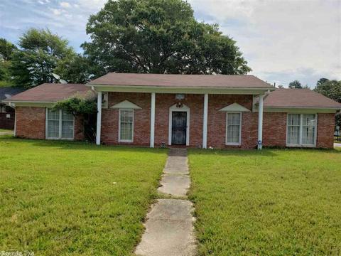 9 Hunters Grn, Pine Bluff, AR 71603 photo 2
