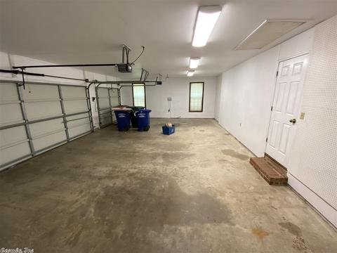 442 Bernard, Conway, AR 72032 photo 17