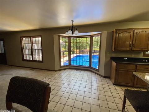 442 Bernard, Conway, AR 72032 photo 18