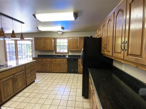 442 Bernard, Conway, AR 72032 photo 16