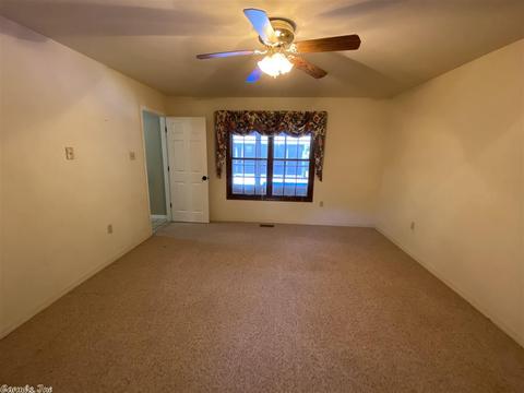 442 Bernard, Conway, AR 72032 photo 37