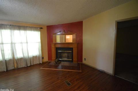 2325 Chivers St, Benton, AR 72019 photo 3