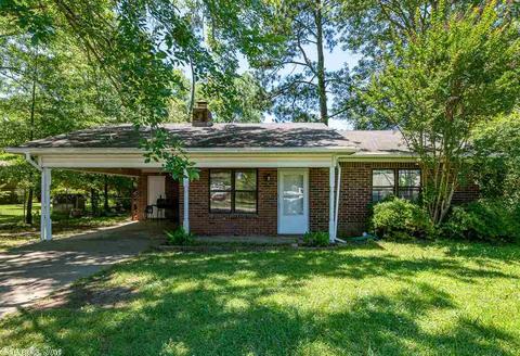 1203 Gum St, Conway, AR 72032 photo 1