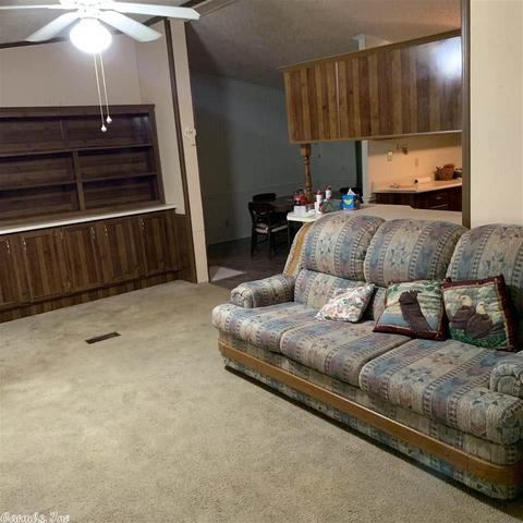 6208 Teal, Pine Bluff, AR 71601 photo 2