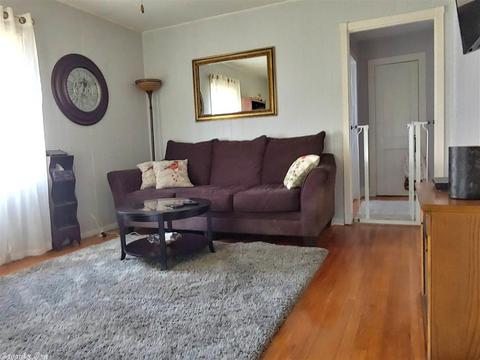 805 Spangle, Benton, AR 72015 photo 3