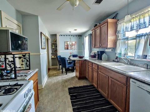 805 Spangle, Benton, AR 72015 photo 6