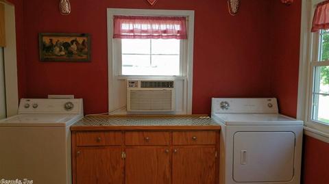 106 E Main St, Marshall, AR 72650 photo 17