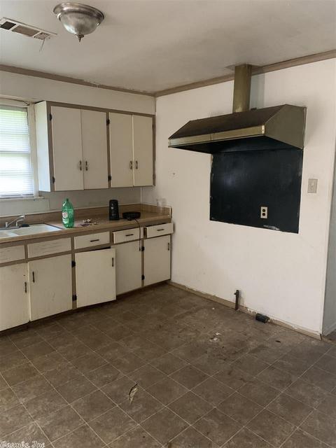 205 E 21st, Pine Bluff, AR 71601 photo 2