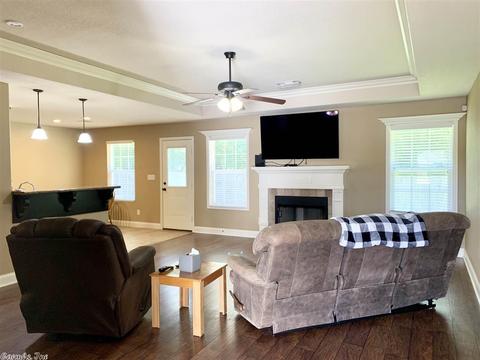 516 St Charles Ct, Haskell, AR 72015 photo 5