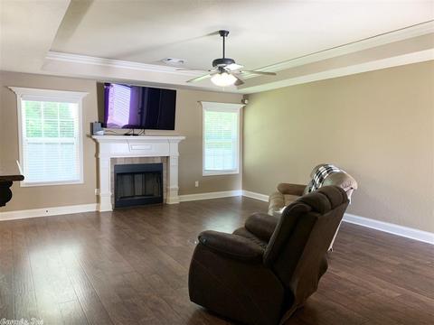 516 St Charles Ct, Haskell, AR 72015 photo 4