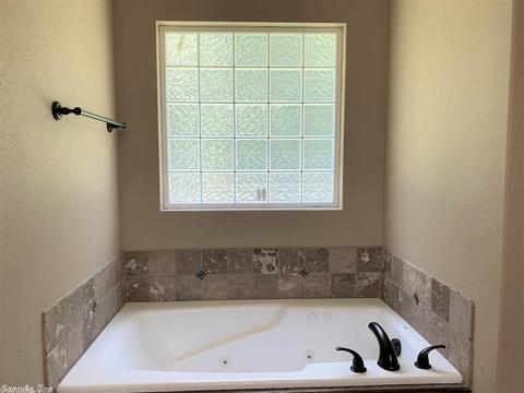 516 St Charles Ct, Haskell, AR 72015 photo 18