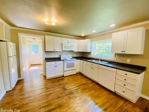 115 N Vine, Mountain View, AR 72560 photo 5