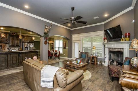 6210 Doreen Dr, Bryant, AR 72022 photo 4