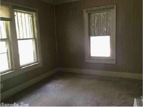 503 S 3rd St, Paris, AR 72855 photo 8
