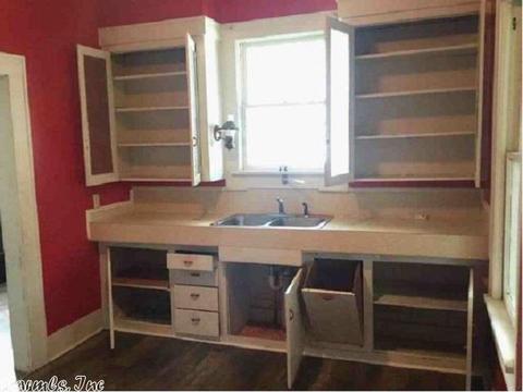 503 S 3rd St, Paris, AR 72855 photo 12